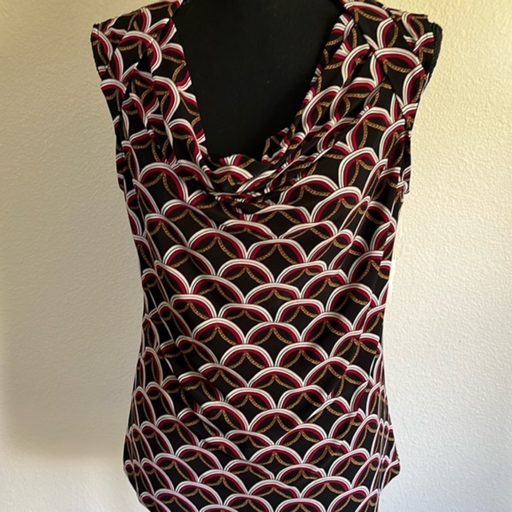 SOLD 


Classic business attire​